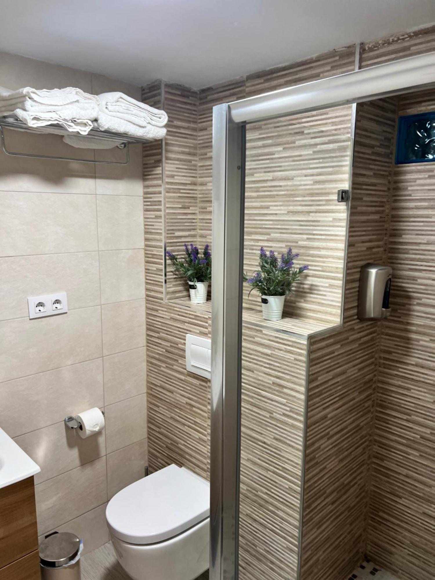Apartamento Sevilla Enzo Екстериор снимка